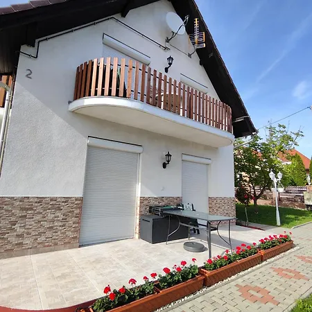 Havasi Vendeghaz Apartment Gyenesdias