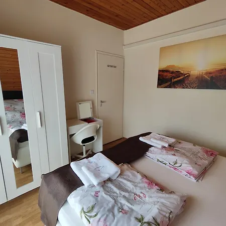 Havasi Vendeghaz Apartment Gyenesdias