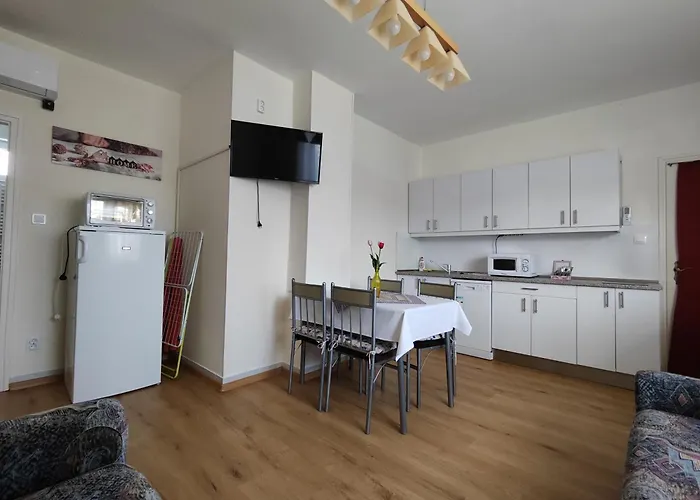 Havasi Apartamento *